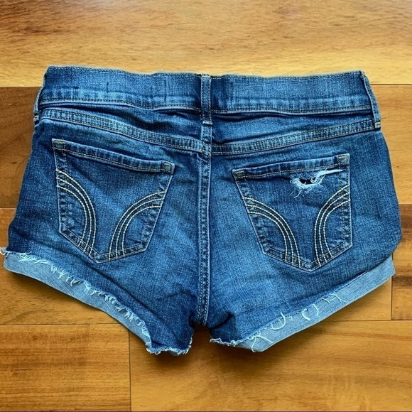 Hollister Low Rise Short Short - Picture 4 of 5